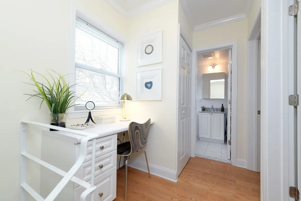 2 bed, 1.5 bath apartment for rent at 102 Independence Dr Unit I102, Chestnut Hill — photo 2 of 14