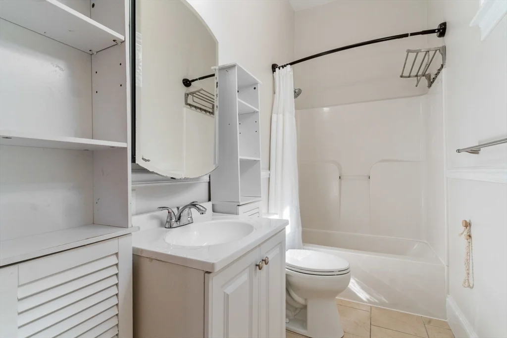 2 bed, 1 bath apartment for rent at 102 Jaques St Unit 1, Winter Hill — photo 14 of 19