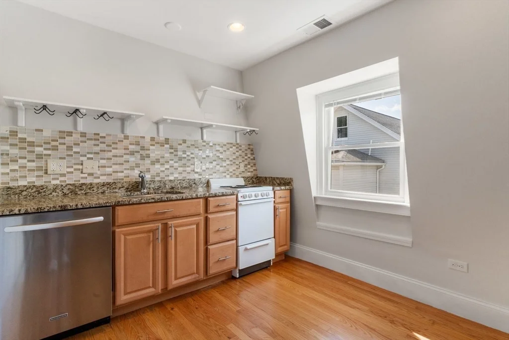 1 bed, 1 bath apartment for rent at 102 Jaques St Unit 2, Winter Hill — photo 1 of 15