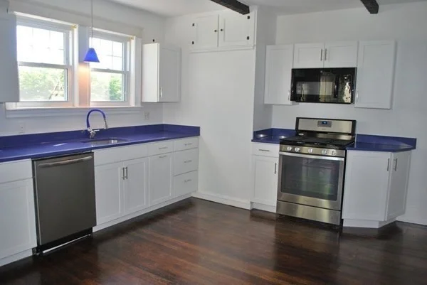 2 bed, 1 bath apartment for rent at 102 Lothrop St Unit 1, Beverly — photo 11 of 20