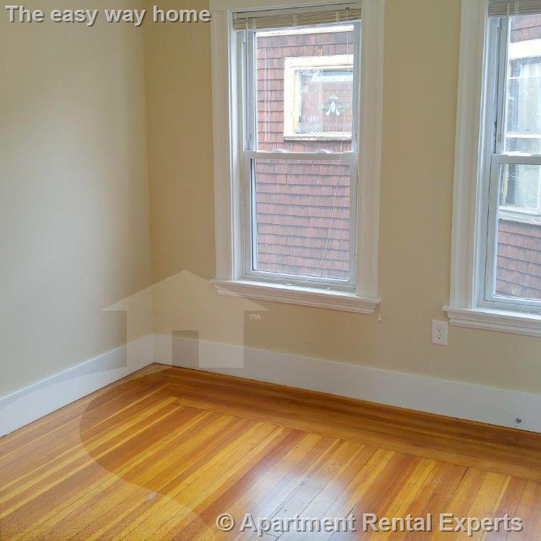 4 bed, 2 bath apartment for rent at 102 Morrison Ave Unit 2, Davis Square — photo 9 of 17