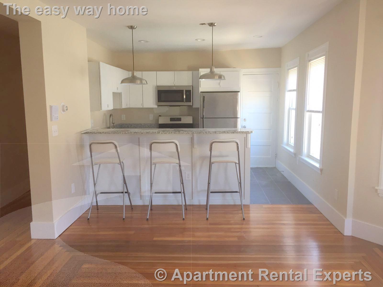4 bed, 2 bath apartment for rent at 102 Morrison Ave Unit 2, Davis Square — photo 5 of 17