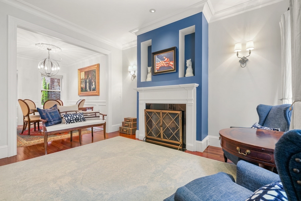 2 bed, 2 bath apartment for rent at 102 Myrtle St, Beacon Hill — photo 2 of 32