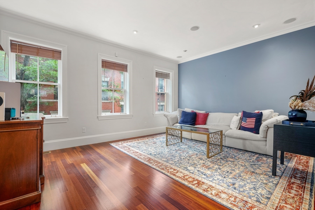 2 bed, 2 bath apartment for rent at 102 Myrtle St, Beacon Hill — photo 12 of 32