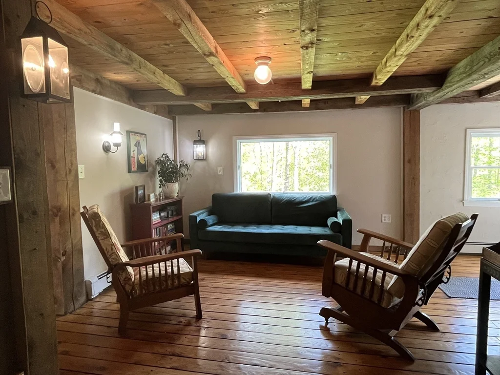 2 bed, 1 bath apartment for rent at 102 New Templeton Rd, Hubbardston — photo 7 of 20