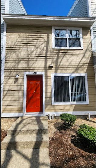 3 bed, 1.5 bath apartment for rent at 102 North Point Dr Unit 102, Dorchester — photo 1 of 31