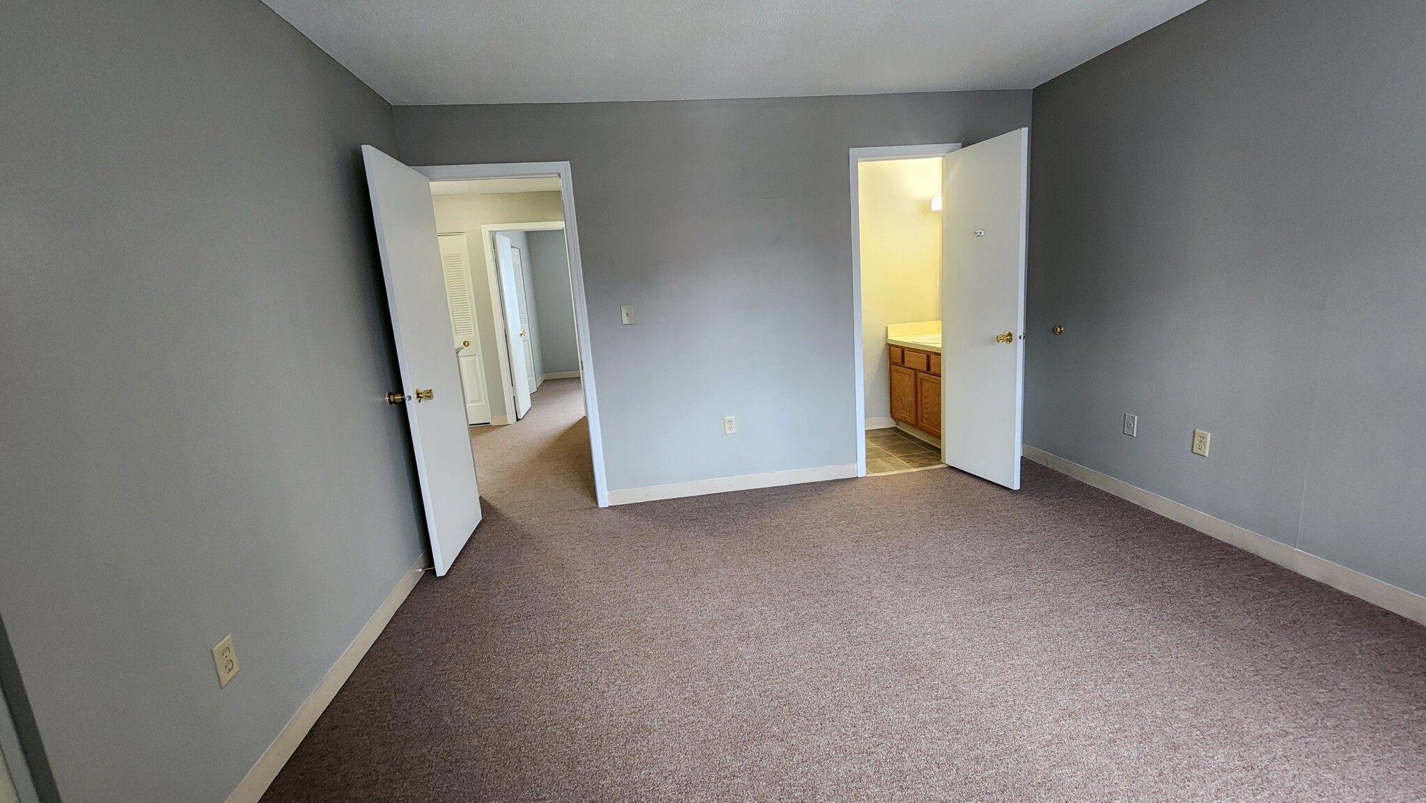 3 bed, 1.5 bath apartment for rent at 102 North Point Dr Unit 102, Dorchester — photo 10 of 31