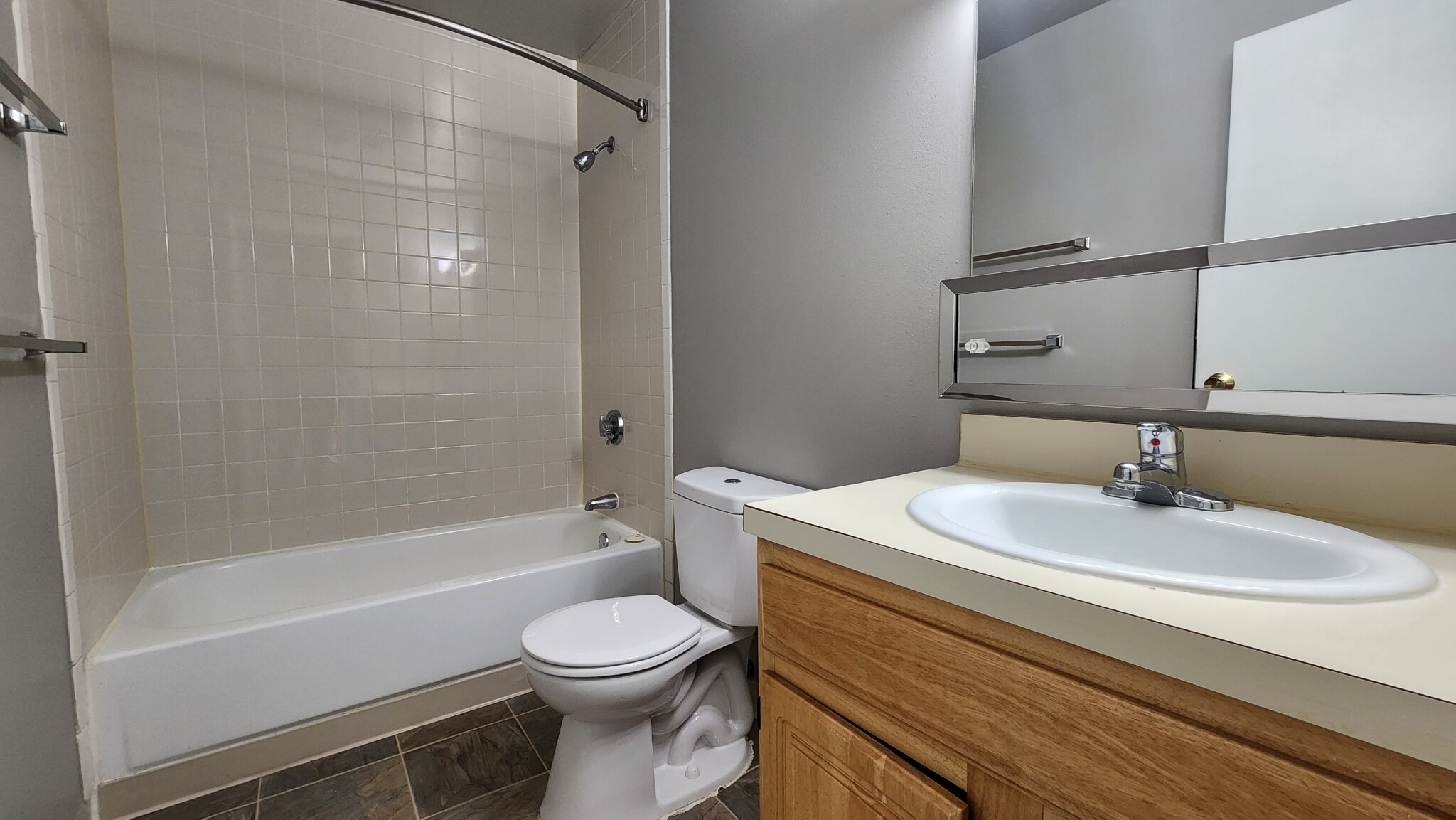 3 bed, 1.5 bath apartment for rent at 102 North Point Dr Unit 102, Dorchester — photo 13 of 31