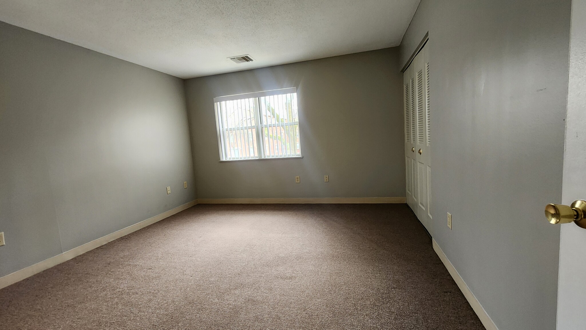 3 bed, 1.5 bath apartment for rent at 102 North Point Dr Unit 102, Dorchester — photo 12 of 31