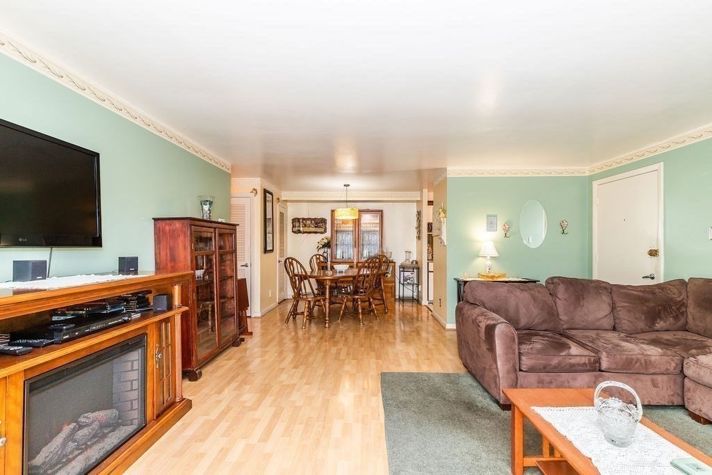 1 bed, 1 bath apartment for rent at 102 Oak Ln Unit 8, Brockton — photo 4 of 10