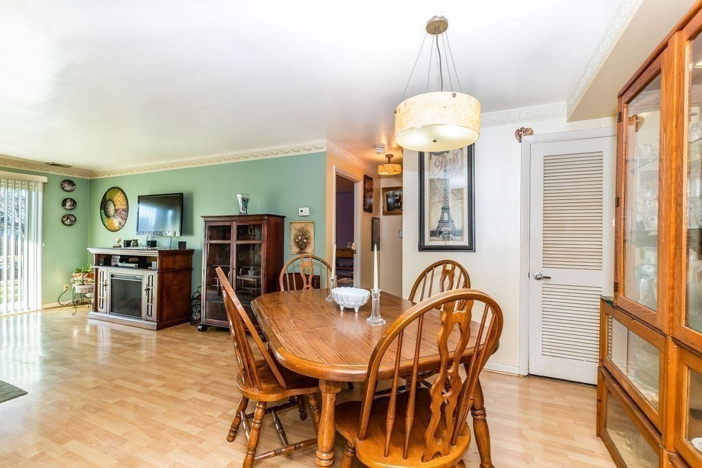 1 bed, 1 bath apartment for rent at 102 Oak Ln Unit 8, Brockton — photo 3 of 10