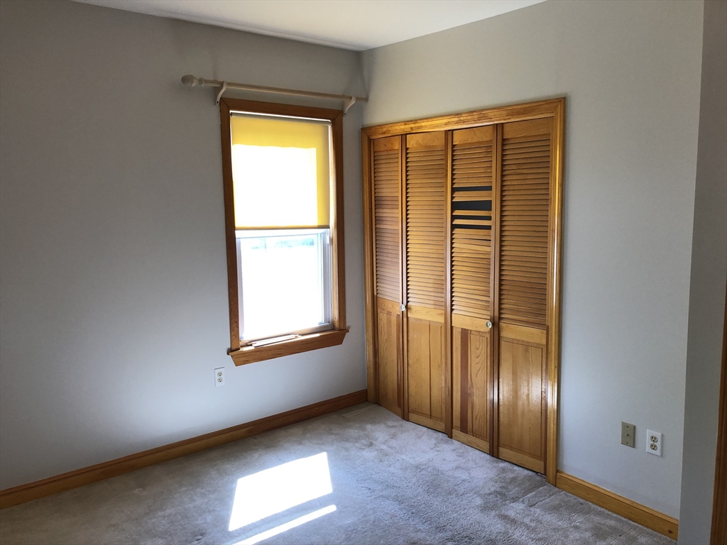 2 bed, 1 bath apartment for rent at 102 Prospect Unit R1, Ward Two — photo 3 of 9