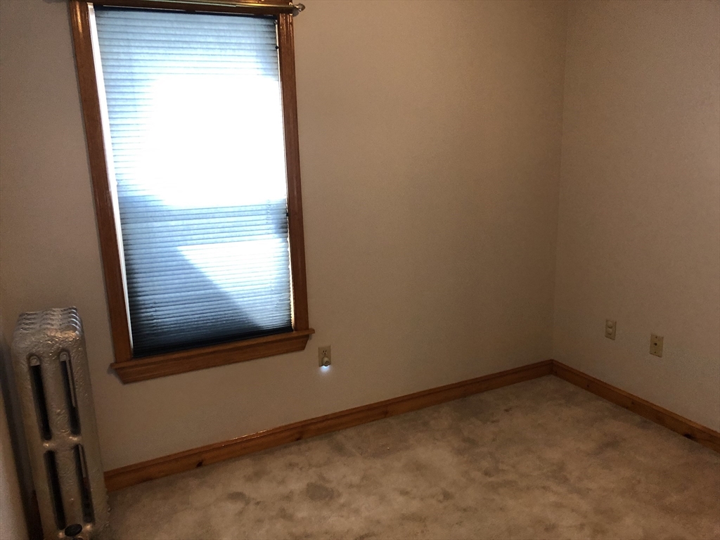 2 bed, 1 bath apartment for rent at 102 Prospect Unit R1, Ward Two — photo 6 of 9