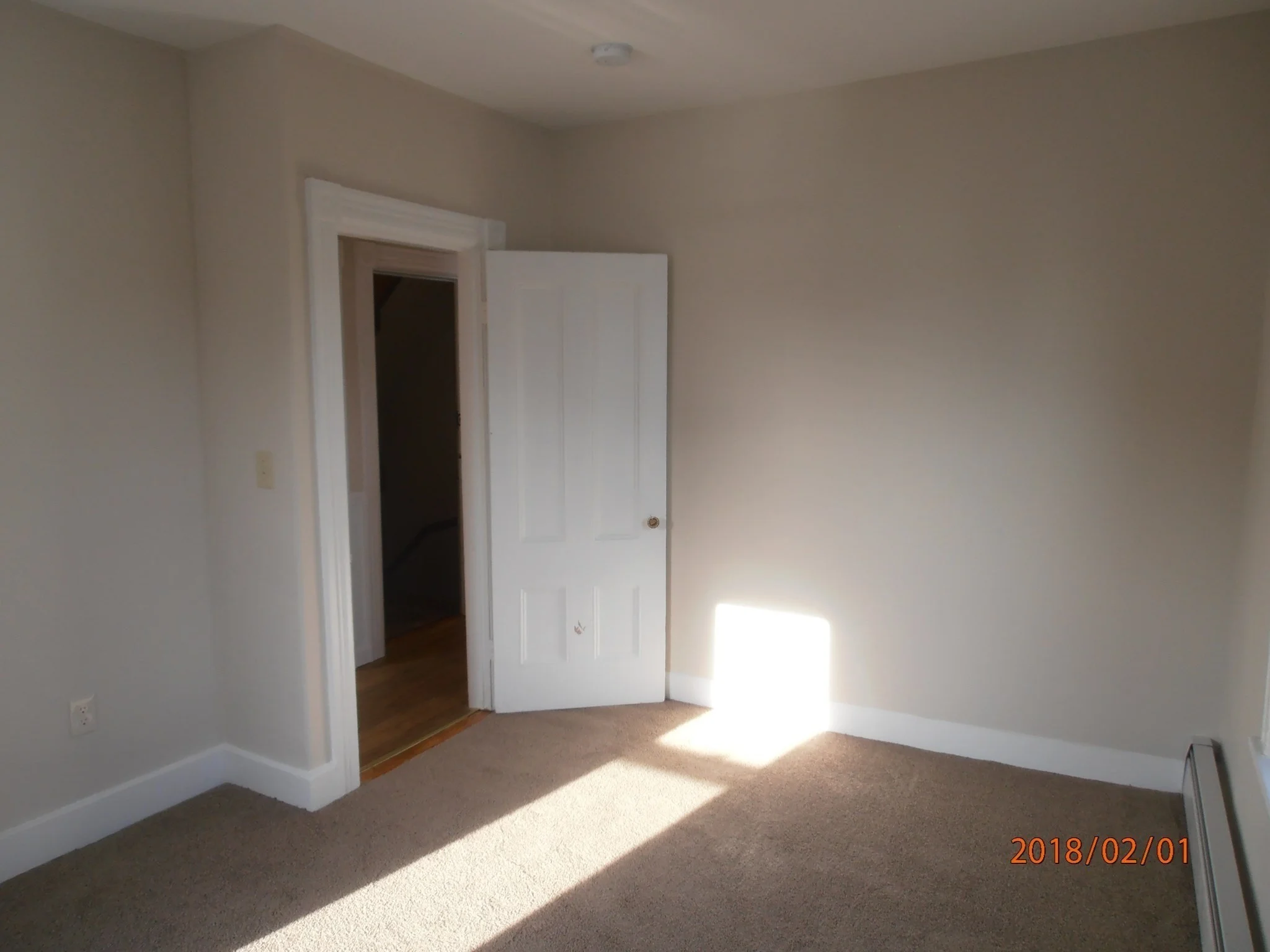 2 bed, 1 bath apartment for rent at 102 Prospectd Unit R2, Union Square — photo 5 of 14