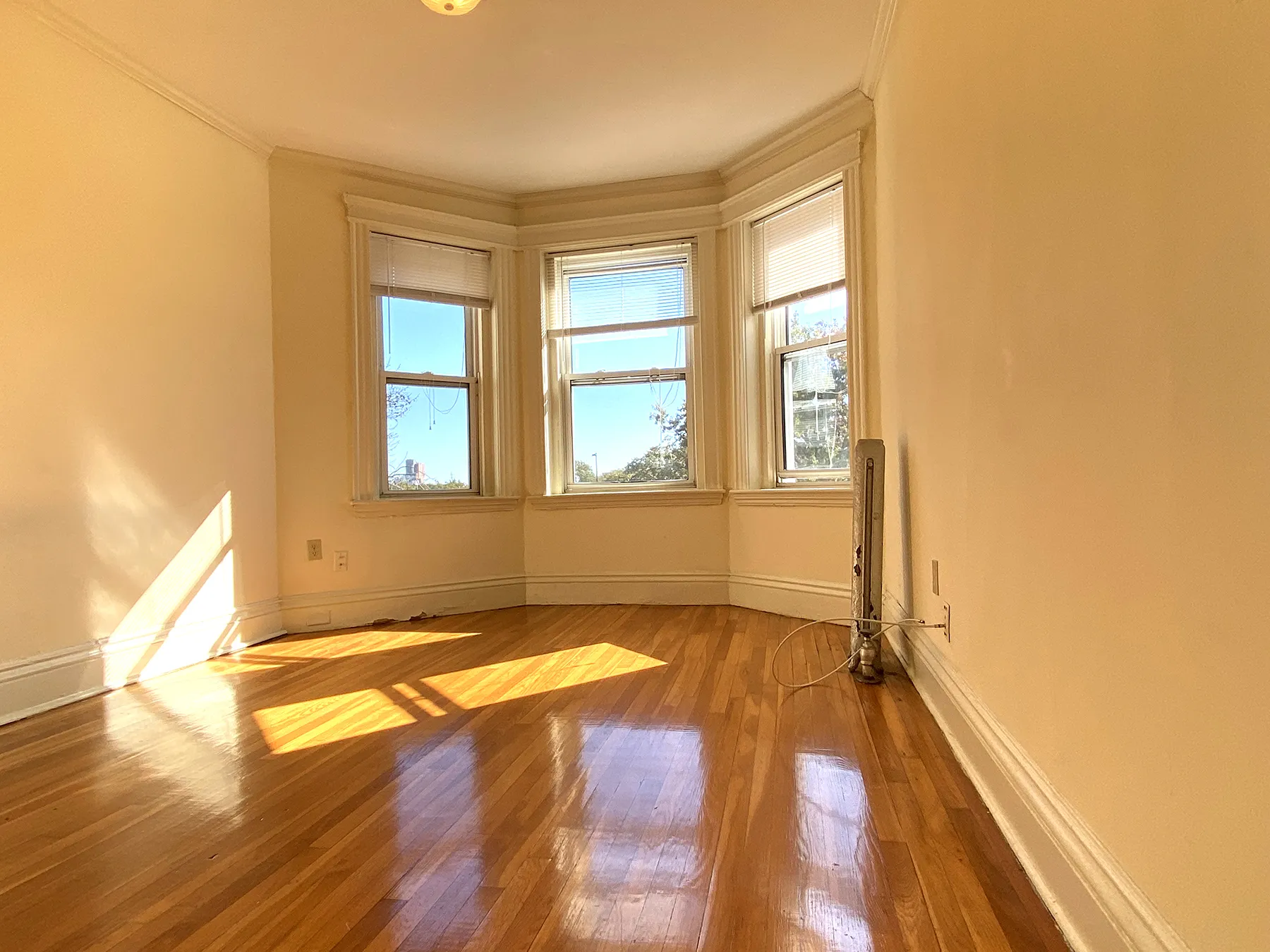1 bed, 1 bath apartment for rent at 102 Queensberry St Unit 102-15, Fenway