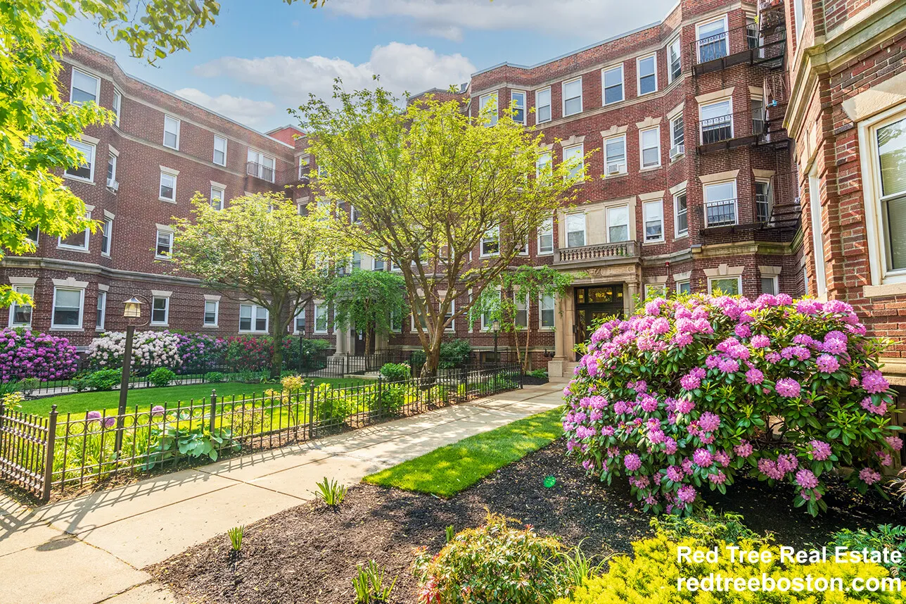 1 bed, 1 bath apartment for rent at 102 Queensberry St Unit 15, Fenway — photo 9 of 12