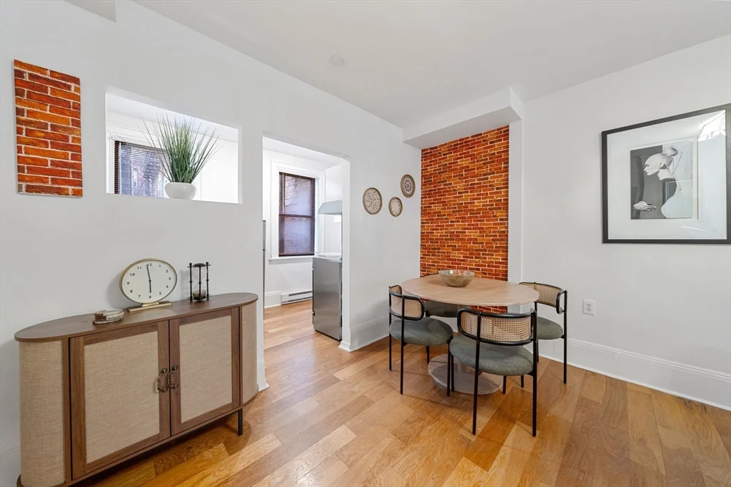 2 bed, 2 bath apartment for rent at 102 Revere St Unit 1A, Beacon Hill — photo 6 of 28