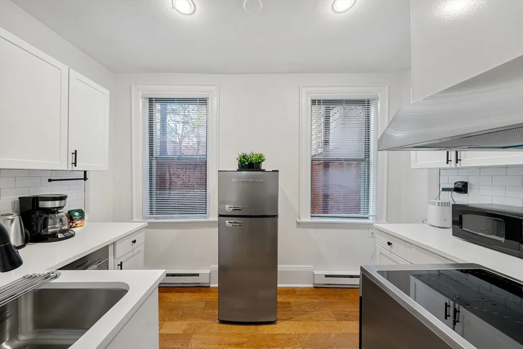 2 bed, 2 bath apartment for rent at 102 Revere St Unit 1A, Beacon Hill — photo 9 of 28