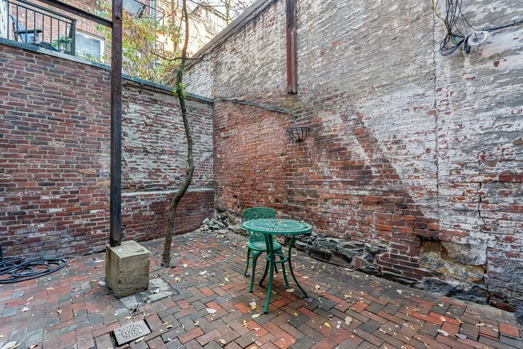 2 bed, 2 bath apartment for rent at 102 Revere St Unit 1A, Beacon Hill — photo 20 of 28