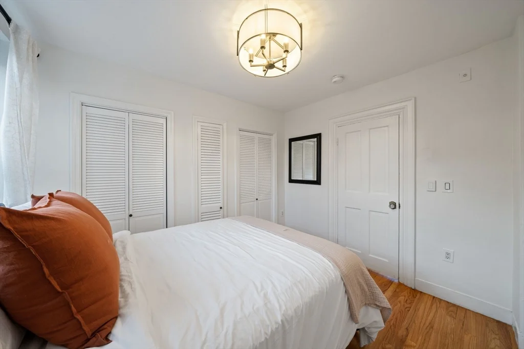 1 bed, 1 bath apartment for rent at 102 Revere St Unit 4, Beacon Hill — photo 12 of 19