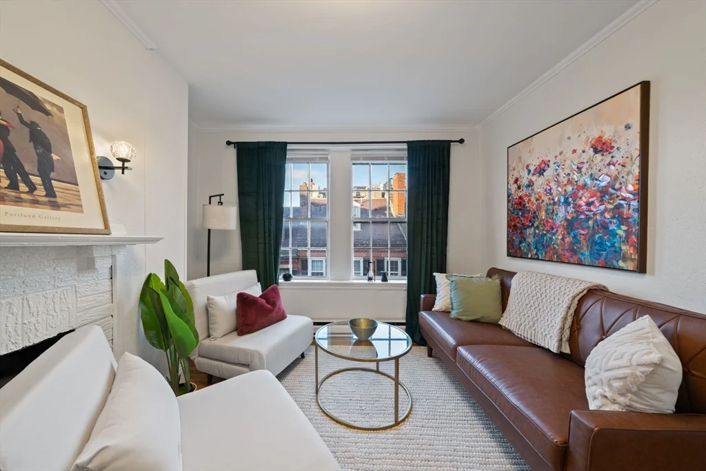 1 bed, 1 bath apartment for rent at 102 Revere St Unit 4, Beacon Hill — photo 2 of 19