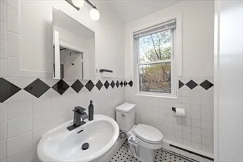 1 bed, 1 bath apartment for rent at 102 Revere Unit 2, Beacon Hill — photo 14 of 19