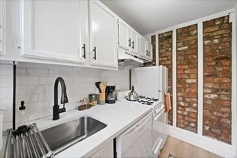 1 bed, 1 bath apartment for rent at 102 Revere Unit 2, Beacon Hill — photo 8 of 19