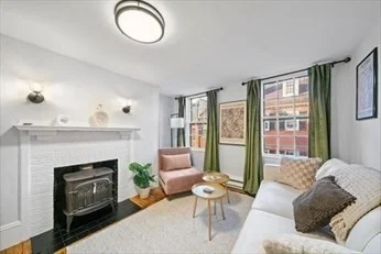 1 bed, 1 bath apartment for rent at 102 Revere Unit 3, Beacon Hill