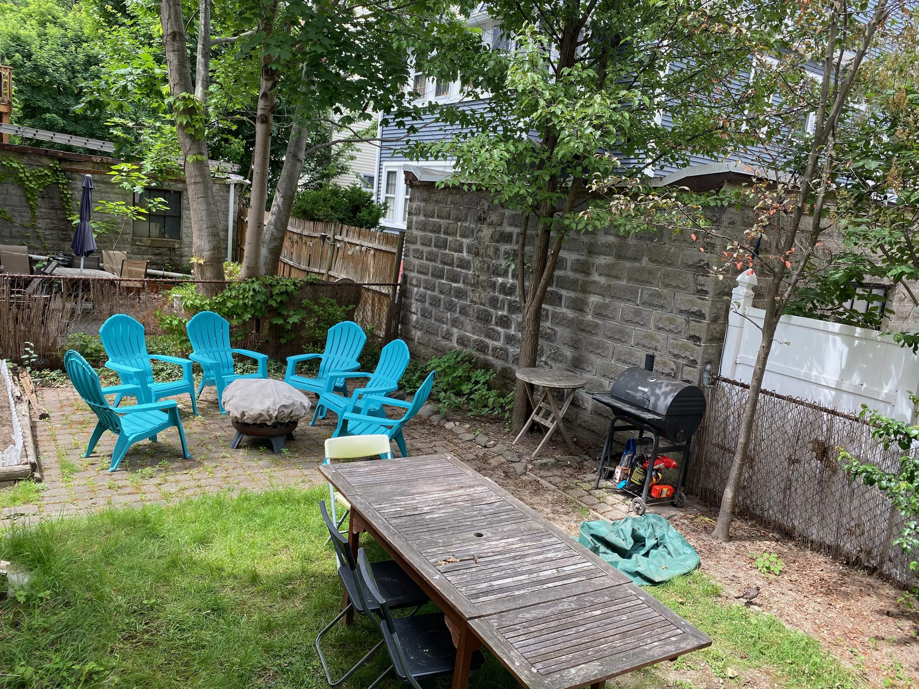 2 bed, 1 bath apartment for rent at 102 Rogers Ave Unit 1, Powder House Square — photo 10 of 11