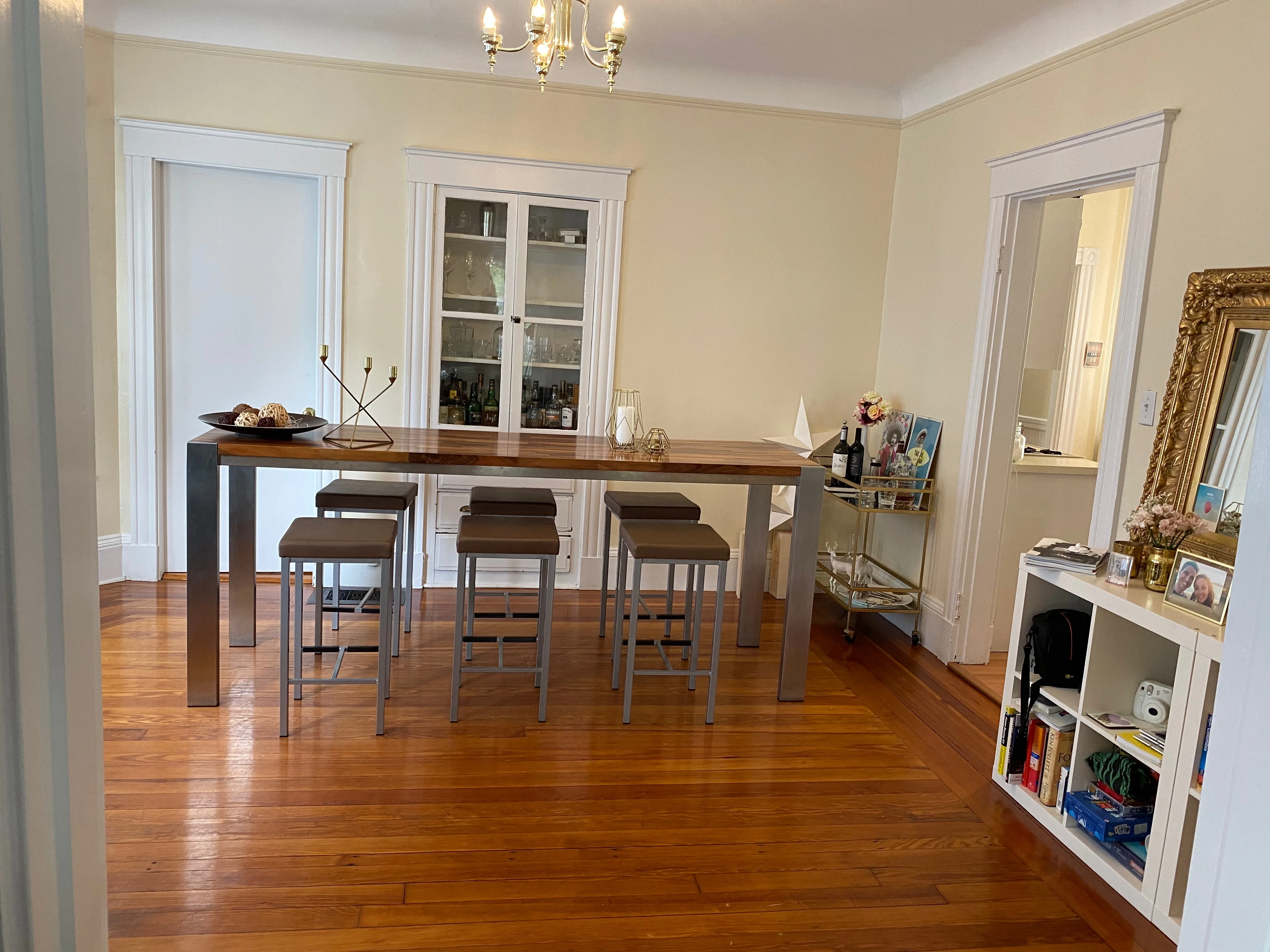 2 bed, 1 bath apartment for rent at 102 Rogers Ave Unit 1, Powder House Square — photo 5 of 11