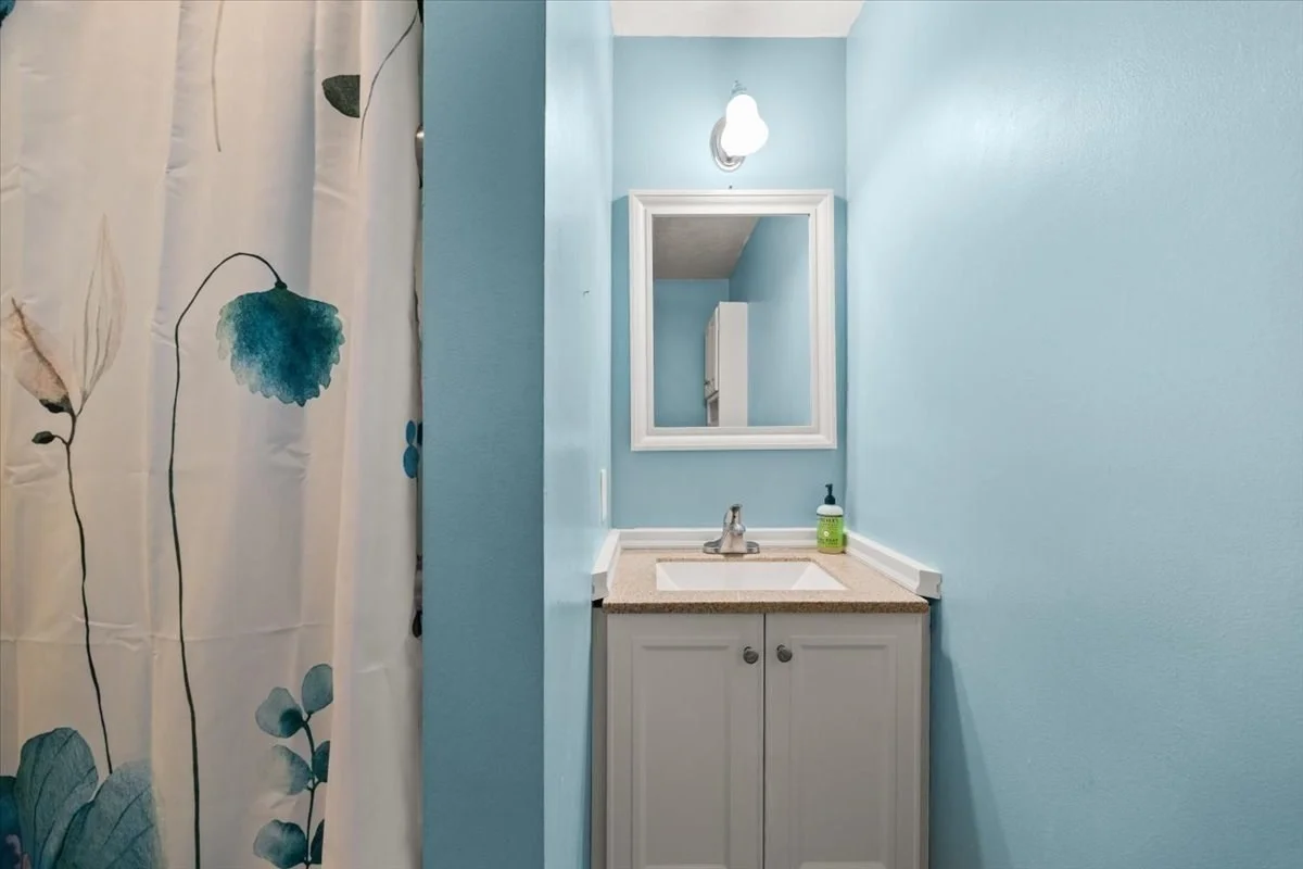 2 bed, 1 bath apartment for rent at 102 S Washington St Unit 2, Norton — photo 13 of 13