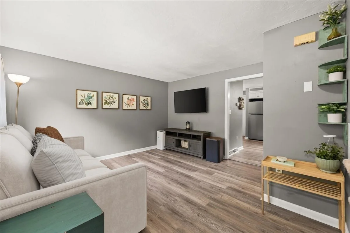 2 bed, 1 bath apartment for rent at 102 S Washington St Unit 2, Norton — photo 8 of 13