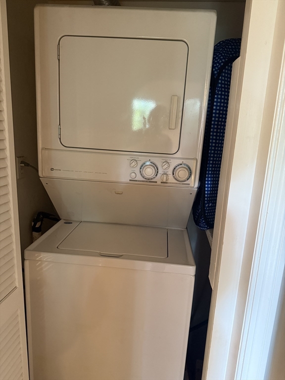2 bed, 1 bath apartment for rent at 102 Sewall Ave Unit 5, Coolidge Corner — photo 12 of 13
