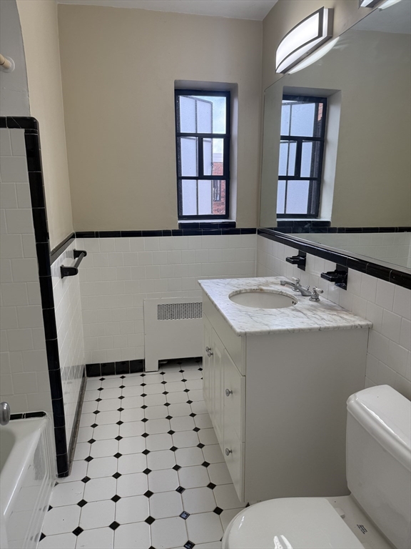 2 bed, 1 bath apartment for rent at 102 Sewall Ave Unit 5, Coolidge Corner — photo 11 of 13