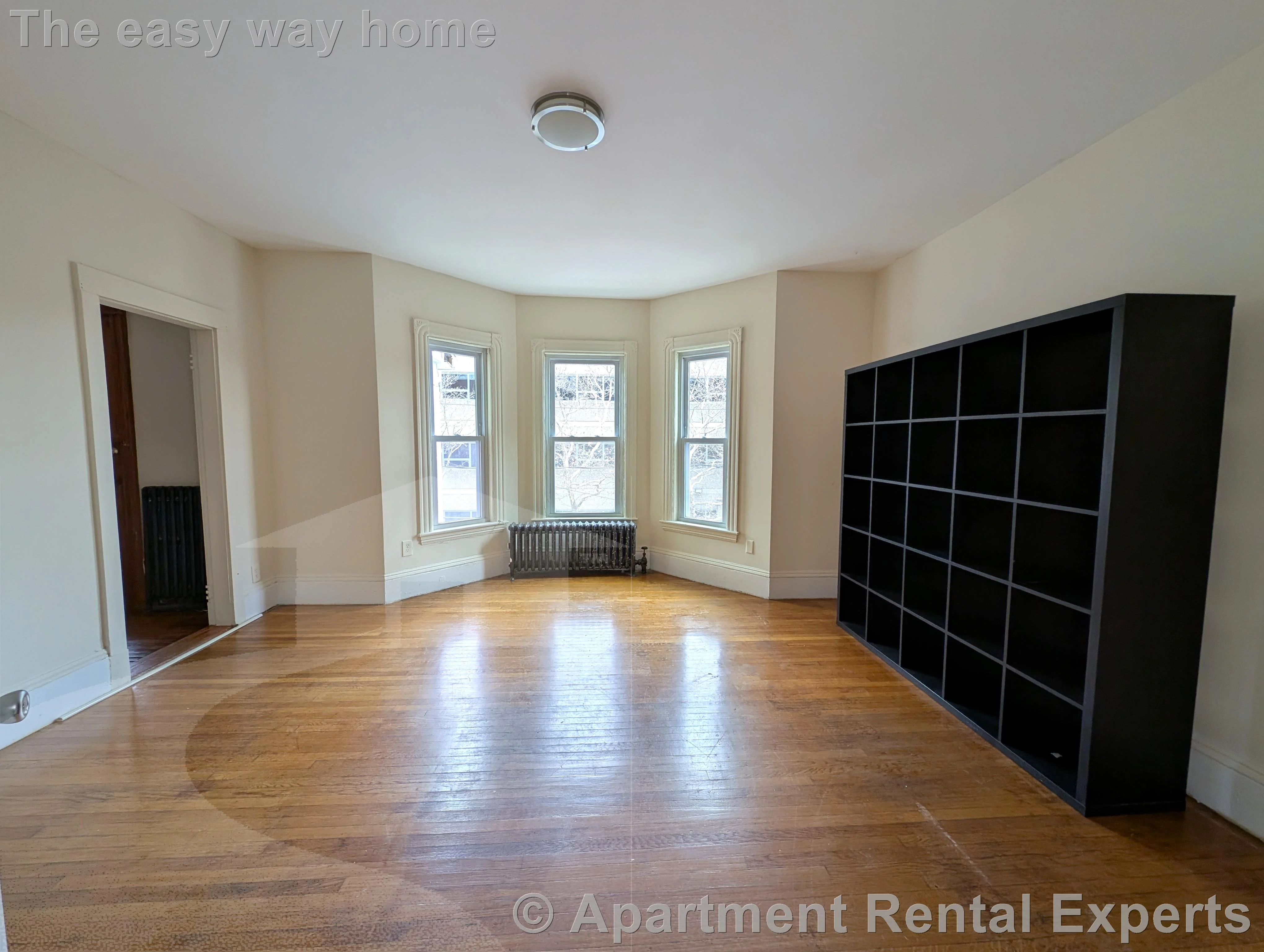 3 bed, 1 bath apartment for rent at 102 Sycamore St Unit 2, Winter Hill — photo 2 of 16