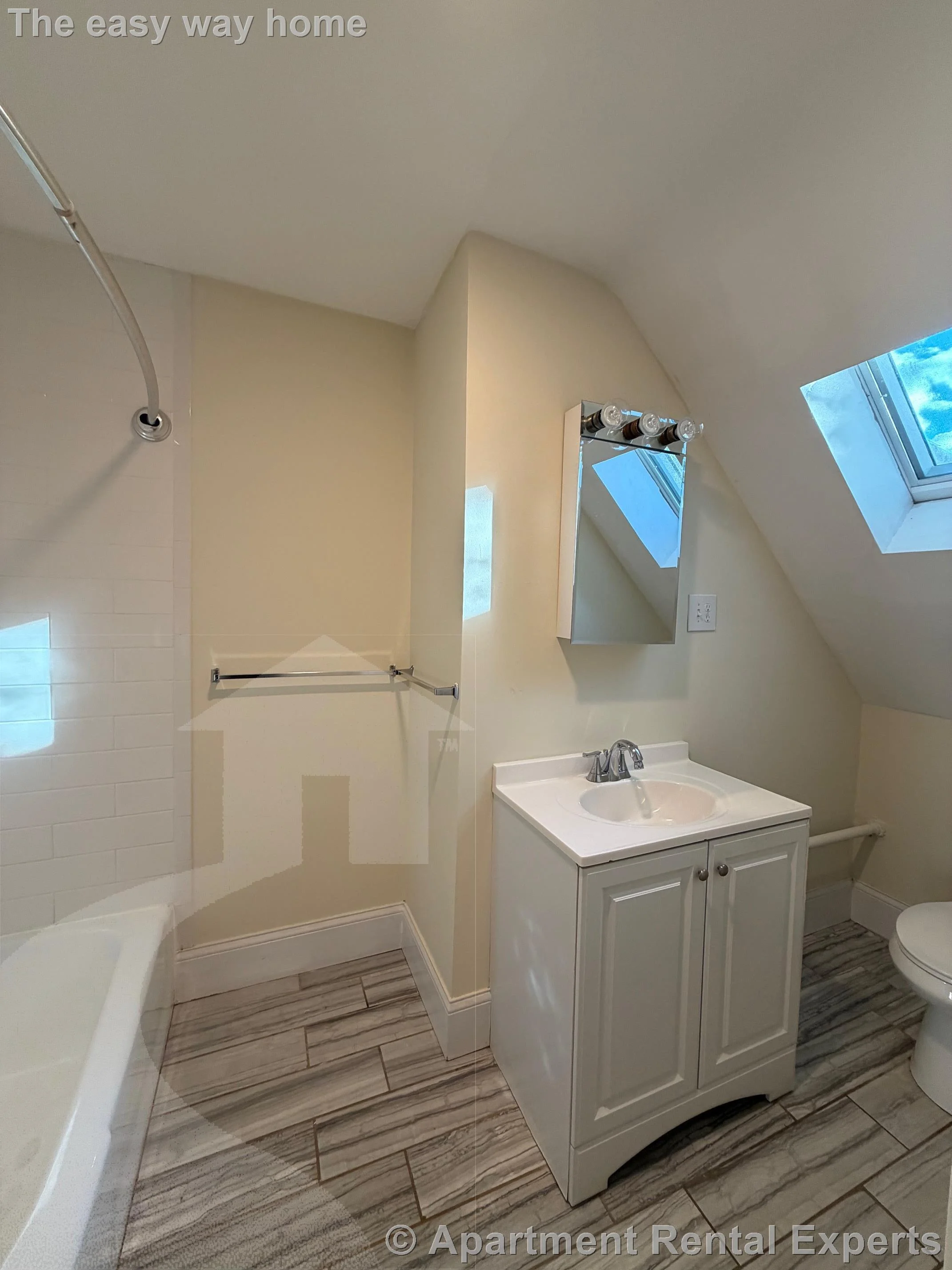 2 bed, 1 bath apartment for rent at 102 Sycamore St Unit 3, Winter Hill — photo 10 of 12
