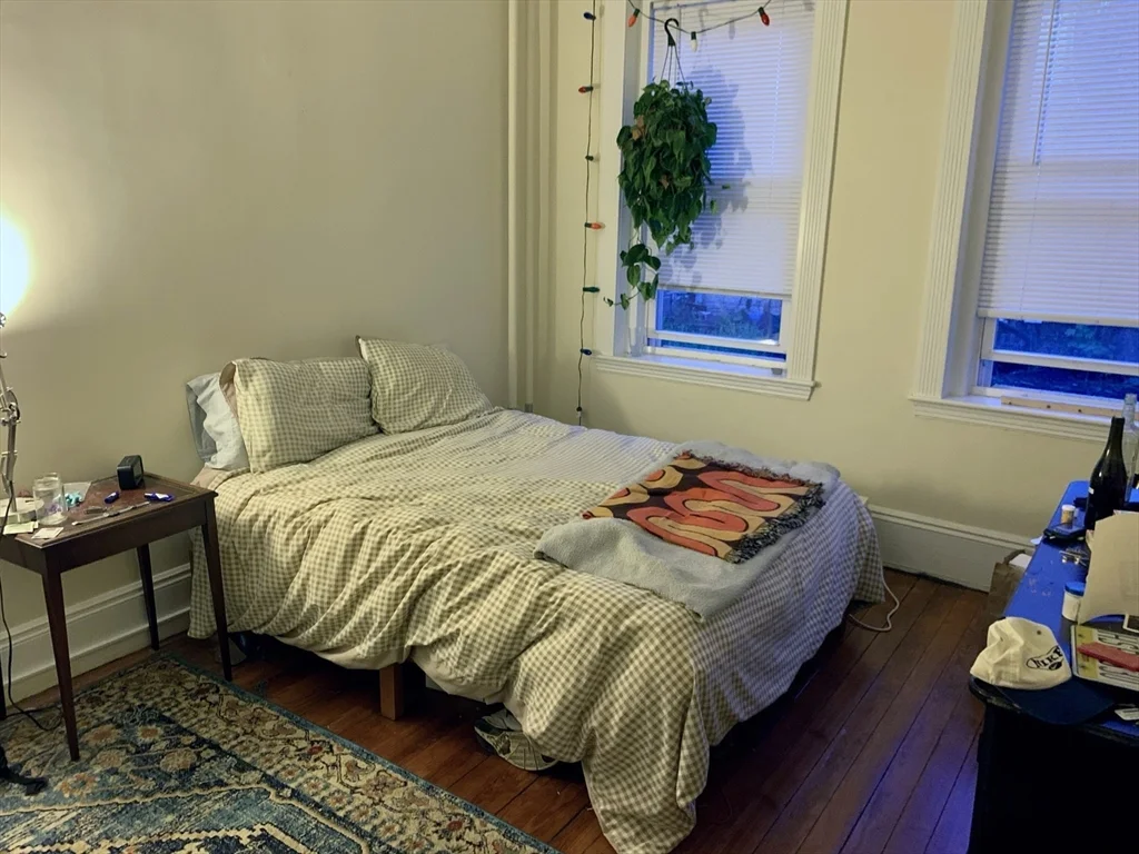 3 bed, 1 bath apartment for rent at 102 Trowbridge St Unit 1R, Cambridge — photo 18 of 22