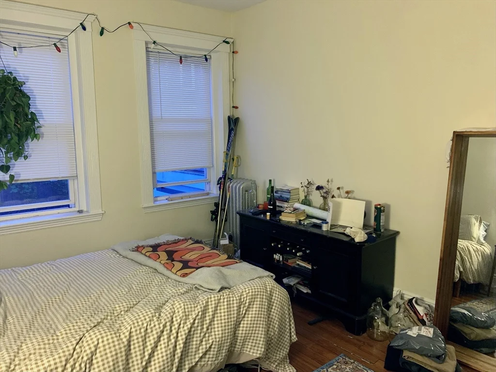 3 bed, 1 bath apartment for rent at 102 Trowbridge St Unit 1R, Cambridge — photo 19 of 22