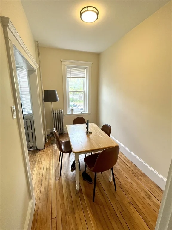 3 bed, 1 bath apartment for rent at 102 Trowbridge St Unit 1R, Cambridge — photo 5 of 22