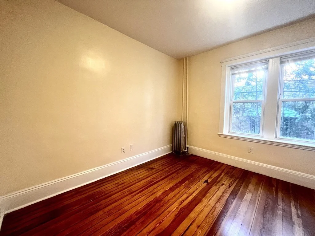 3 bed, 1 bath apartment for rent at 102 Trowbridge St Unit 2L, Mid Cambridge — photo 6 of 16