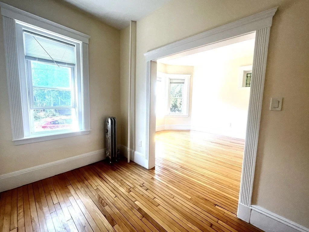 3 bed, 1 bath apartment for rent at 102 Trowbridge St Unit 2L, Mid Cambridge — photo 3 of 16