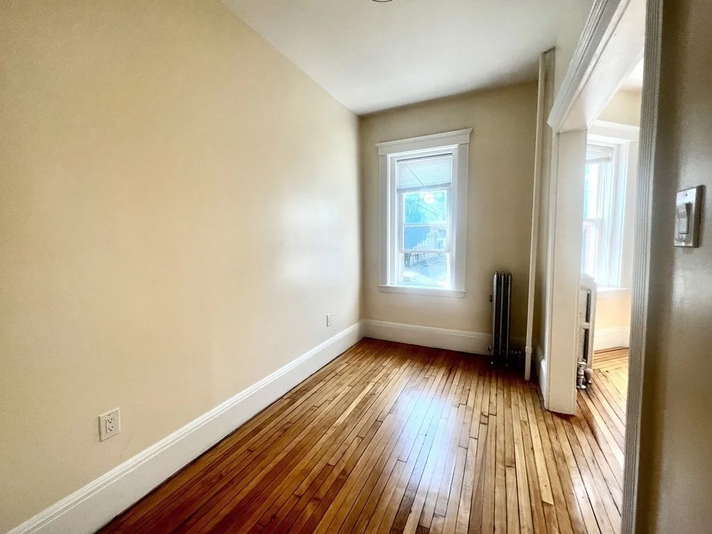 3 bed, 1 bath apartment for rent at 102 Trowbridge St Unit 3L, Mid Cambridge — photo 16 of 19