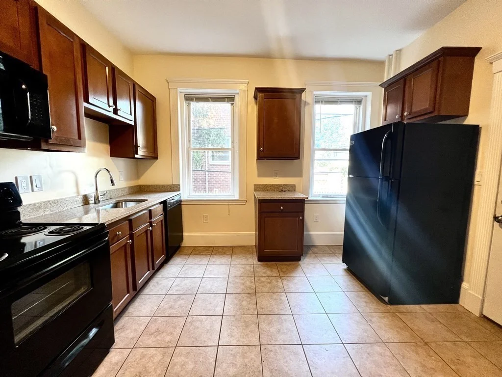 3 bed, 1 bath apartment for rent at 102 Trowbridge St Unit 3L, Mid Cambridge — photo 6 of 19