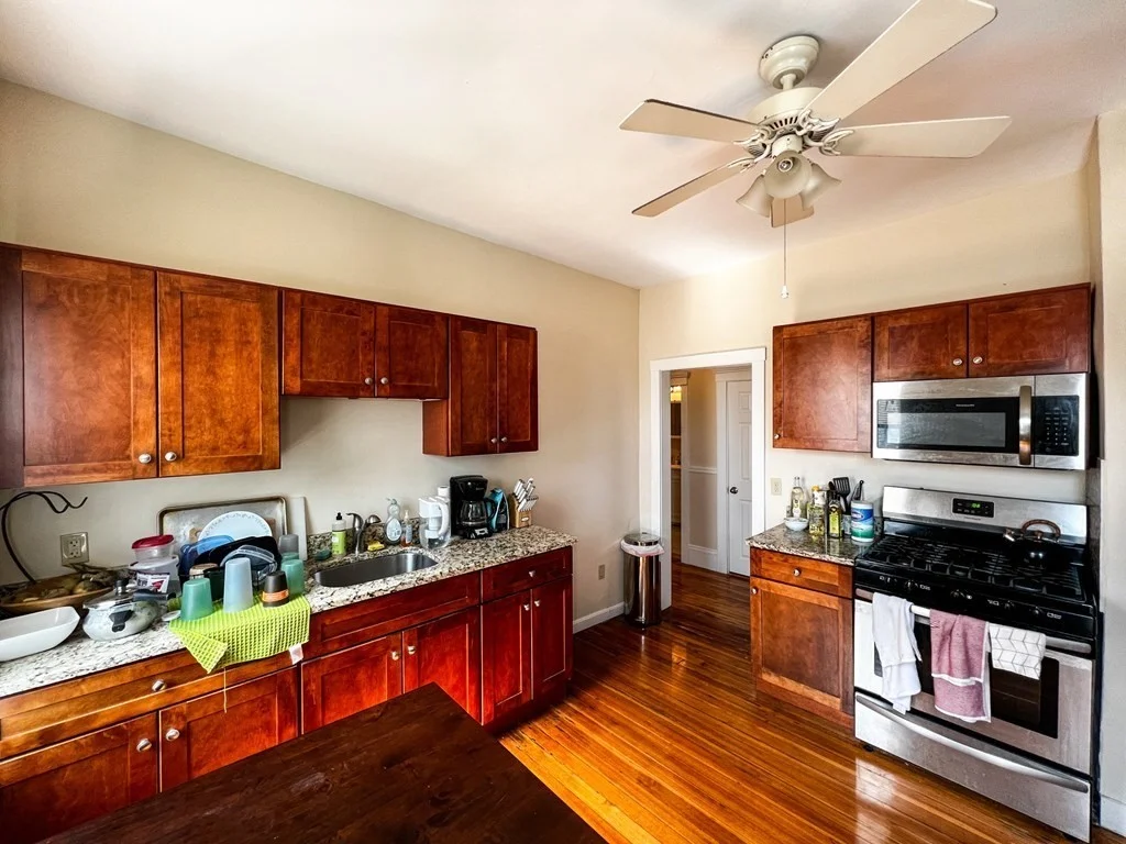 3 bed, 1 bath apartment for rent at 102 Trowbridge St Unit 3R, Cambridge — photo 12 of 15