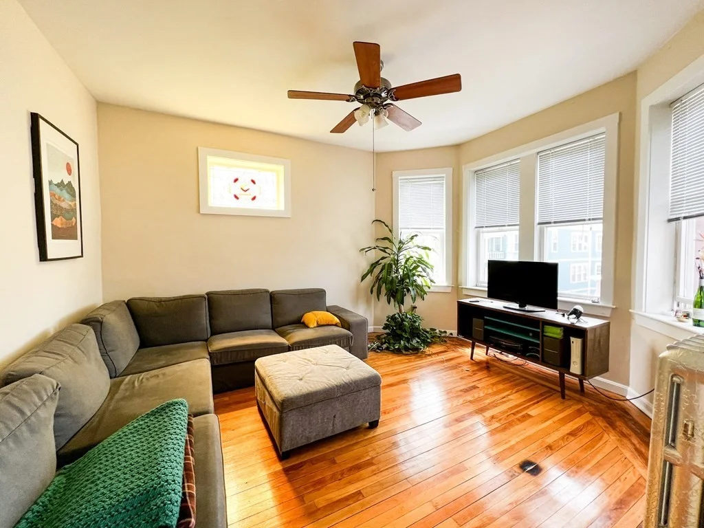 3 bed, 1 bath apartment for rent at 102 Trowbridge St Unit 3R, Cambridge — photo 2 of 15