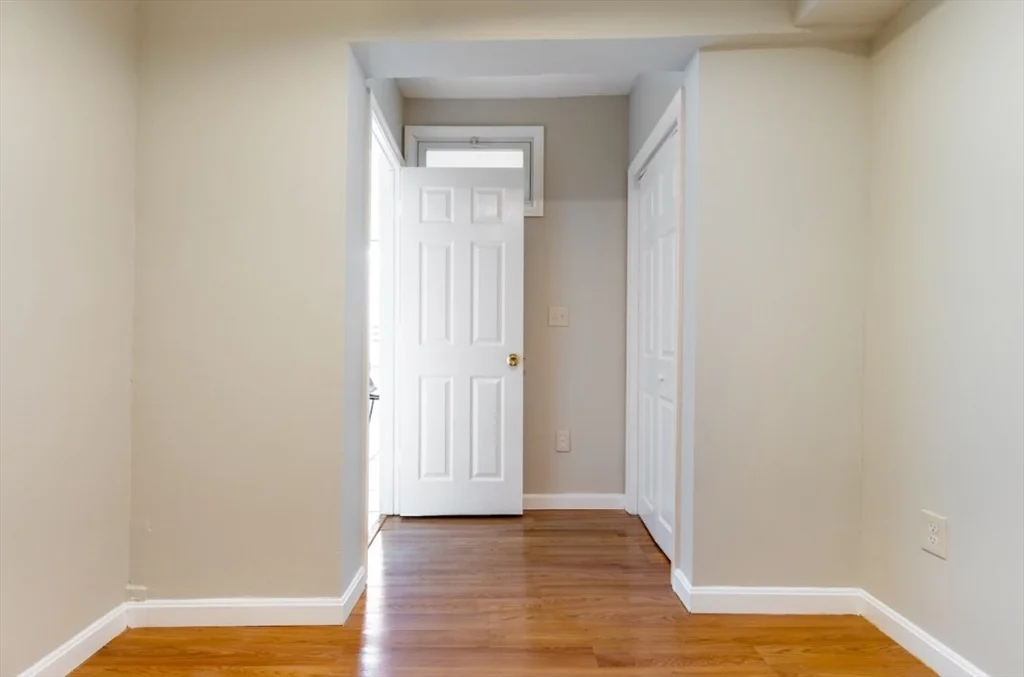 3 bed, 2 bath apartment for rent at 102 Tyler St Unit 4, Chinatown — photo 15 of 28