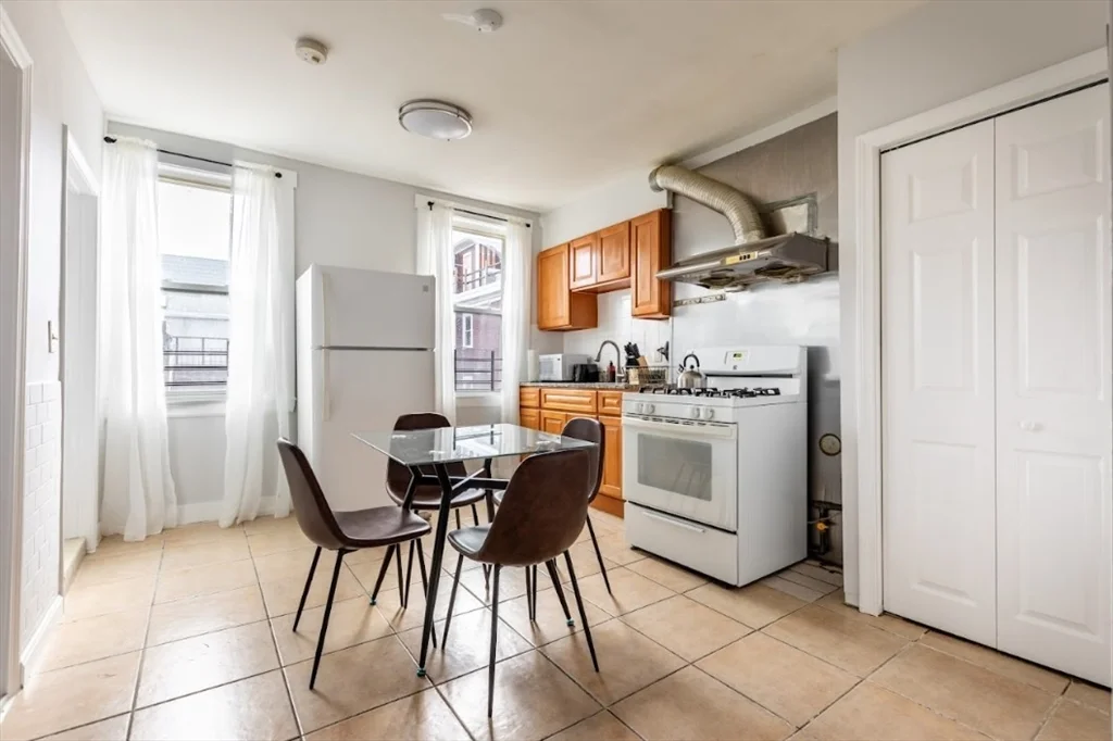 3 bed, 2 bath apartment for rent at 102 Tyler St Unit 4, Chinatown — photo 28 of 28