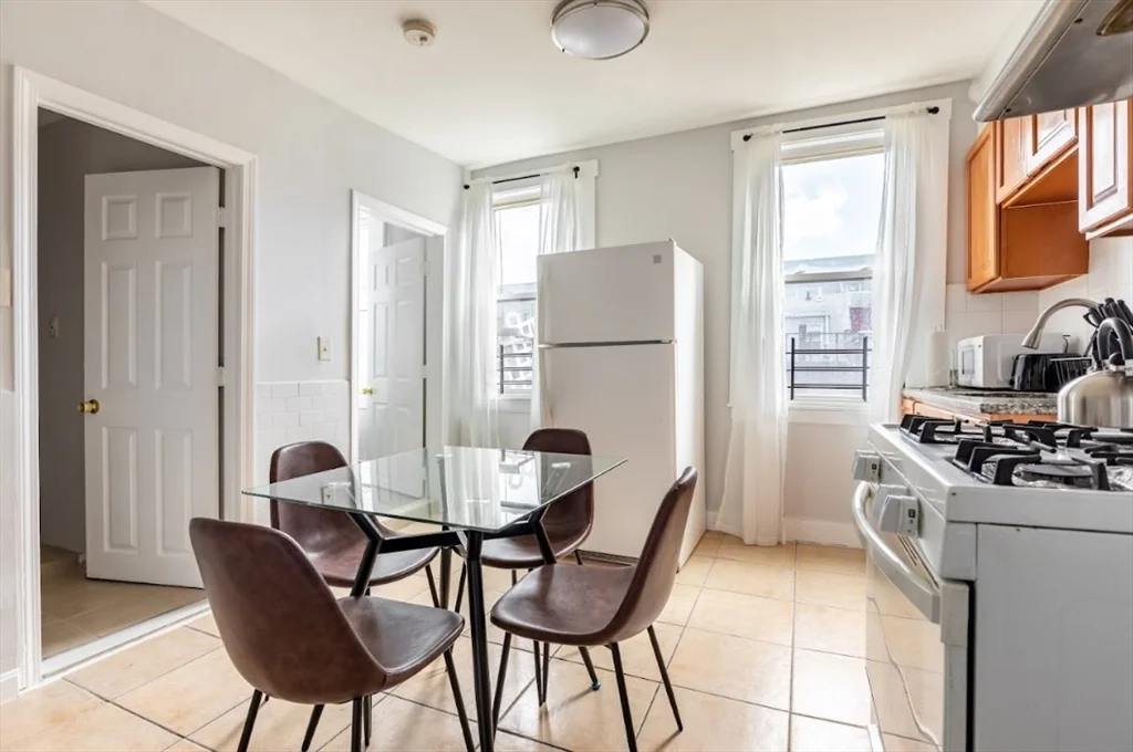 3 bed, 2 bath apartment for rent at 102 Tyler St Unit 4, Chinatown — photo 2 of 28