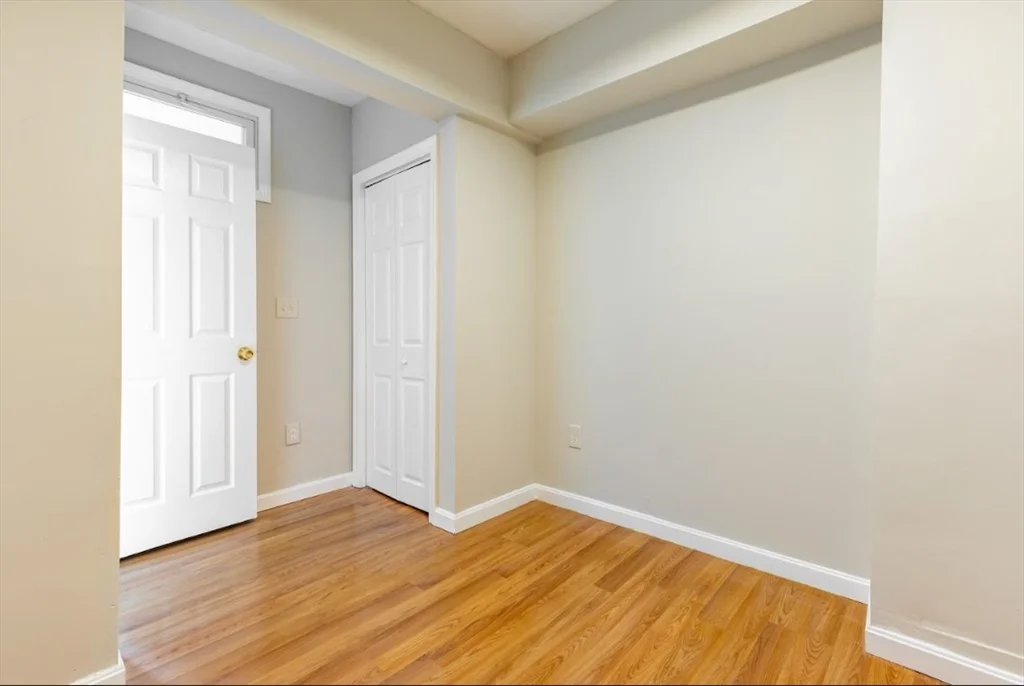 3 bed, 2 bath apartment for rent at 102 Tyler St Unit 4, Chinatown — photo 18 of 28