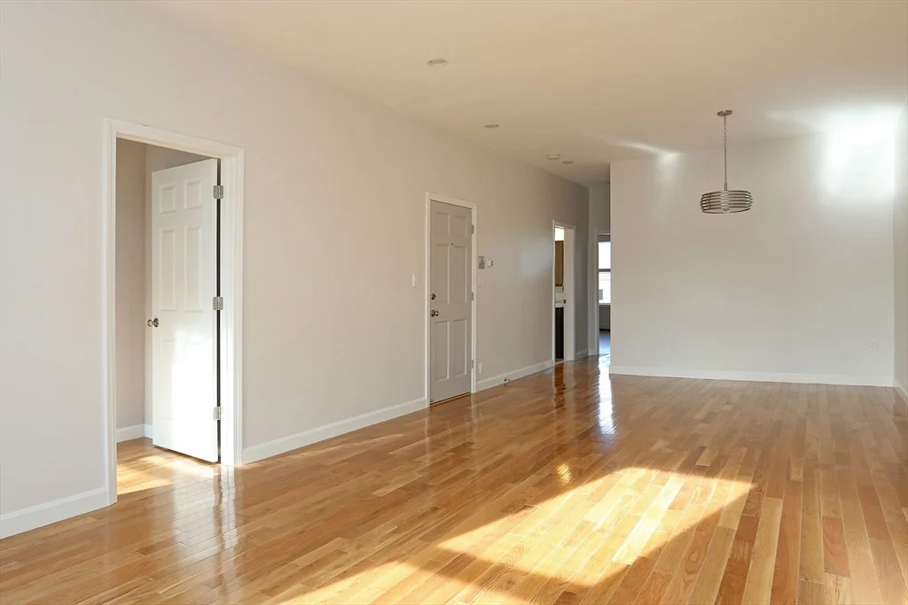 2 bed, 1 bath apartment for rent at 102 Union Park St Unit 3, South End — photo 5 of 14